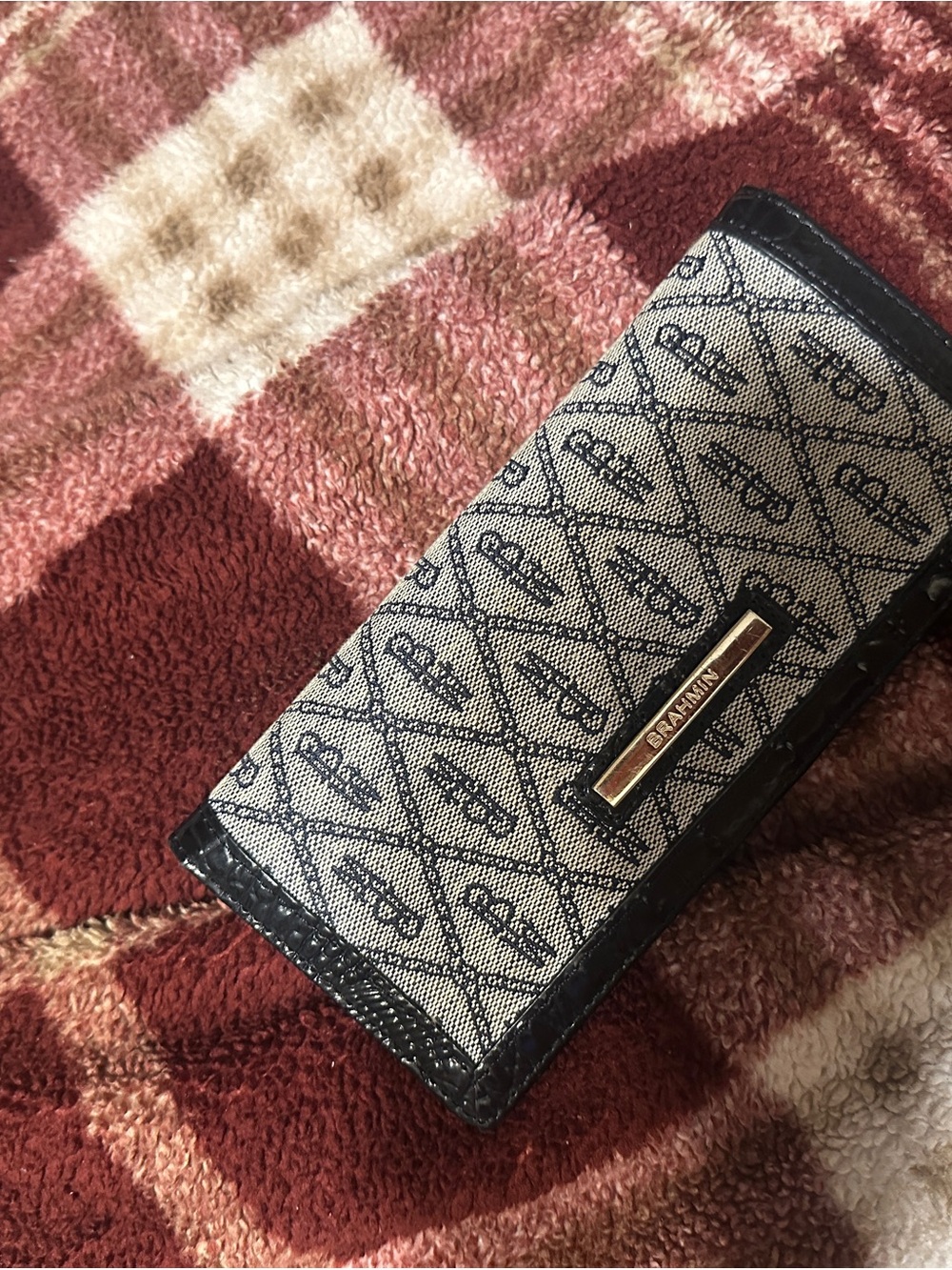 Brahmin Navy & Beige Signature Card Holder with Gold Nameplate